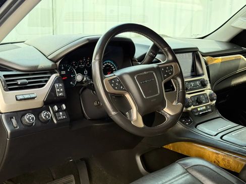 Used 2017 GMC Yukon XL Denali w/ Open Road Package AWD/4WD image 10