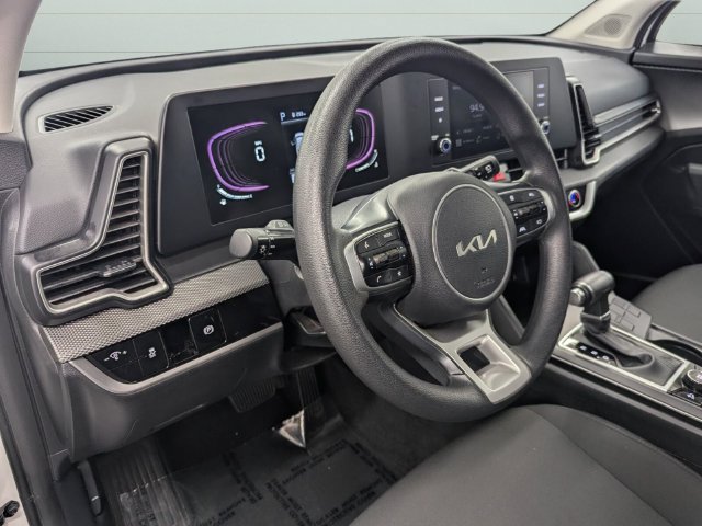 Used 2023 Kia Sportage LX FWD image 12
