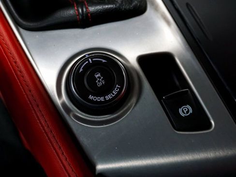 Used 2015 Chevrolet Corvette Z06 w/ Z07 Performance Package image 29