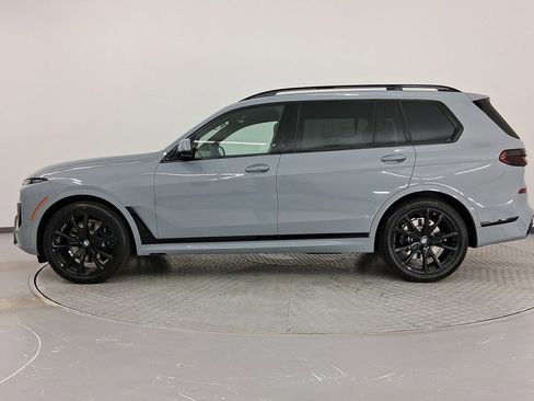 New 2026 BMW X7 xDrive40i w/ M Sport Package image 2