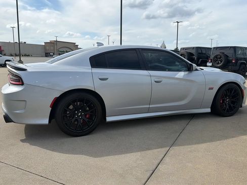 Used 2019 Dodge Charger Scat Pack w/ Dynamics Package RWD image 22