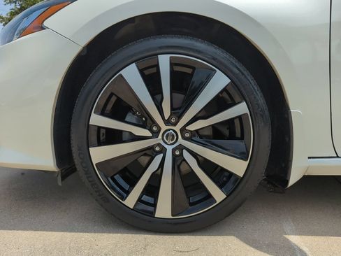 Used 2020 Nissan Altima 2.5 SR FWD image 26