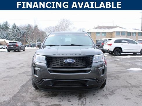 Used 2018 Ford Explorer Sport image 3