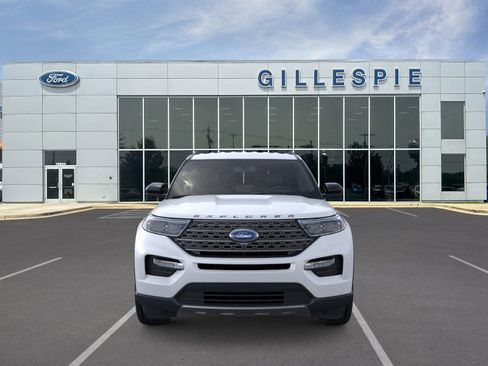 New 2024 Ford Explorer XLT w/ Equipment Group 202A image 6