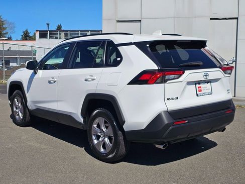Certified 2025 Toyota RAV4 XLE w/ Convenience Package image 5