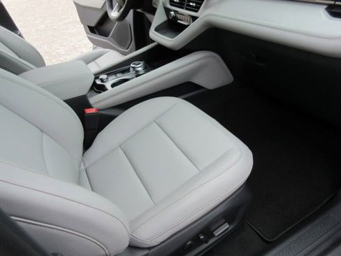 New 2026 Ford Explorer Active RWD image 21