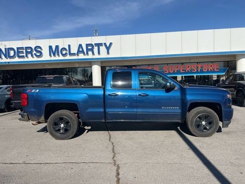 Used 2019 Chevrolet Silverado 1500 LT w/ All Star Edition image 2