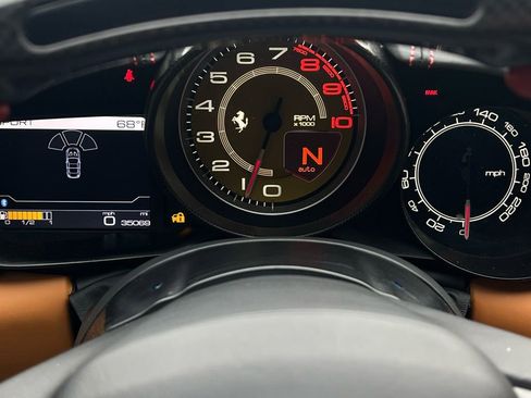 Used 2016 Ferrari California T image 17