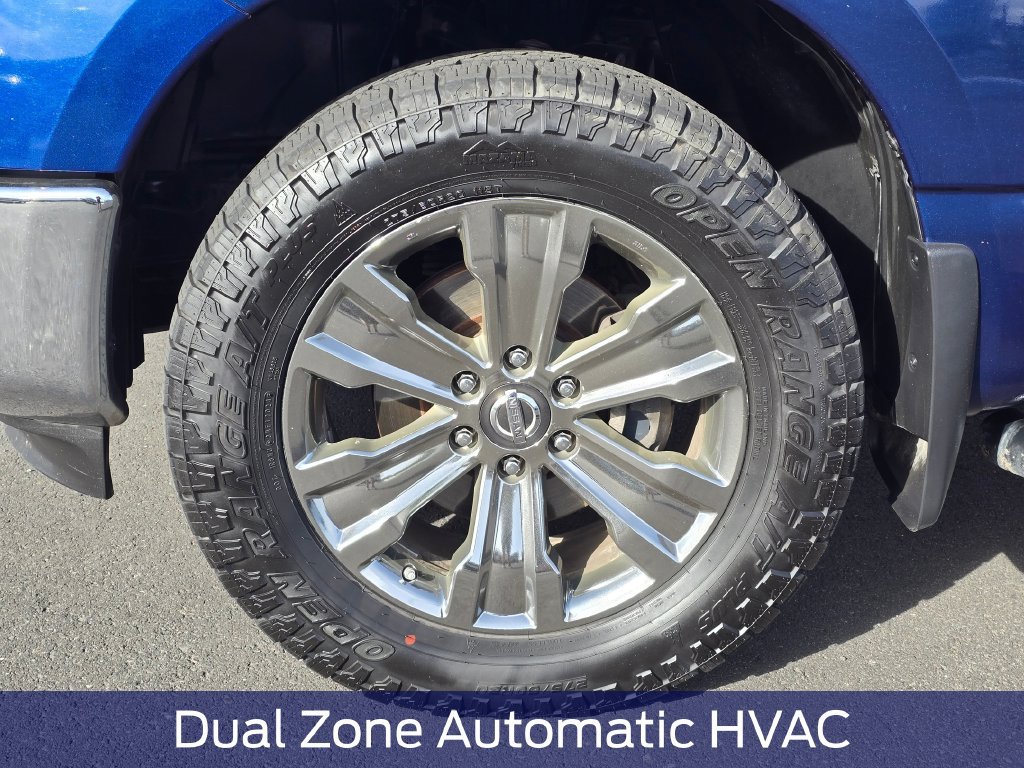 Used 2018 Nissan Titan SV w/ SV Convenience Package AWD/4WD image 9