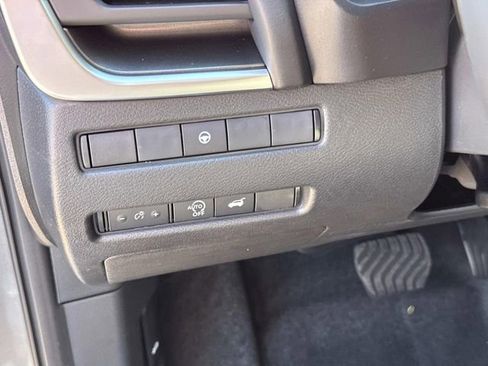 New 2026 Nissan Rogue SV image 25