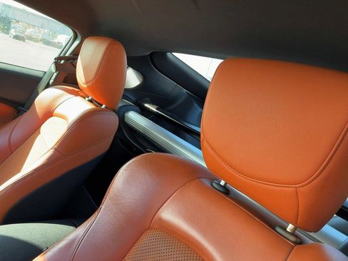 Used 2009 Nissan 370Z Touring image 8