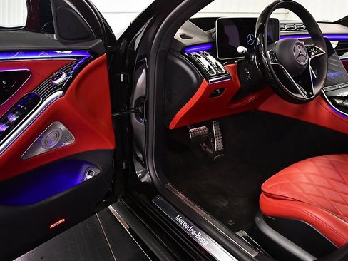 Used 2025 Mercedes-Benz S 580 4MATIC Sedan image 15