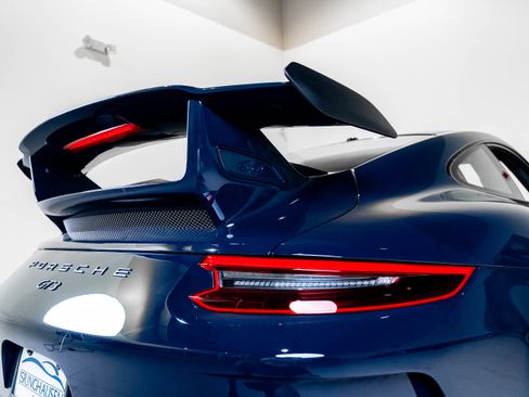 Used 2018 Porsche 911 GT3 RWD image 31