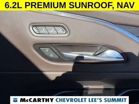 Used 2022 Cadillac Escalade ESV Premium Luxury image 30