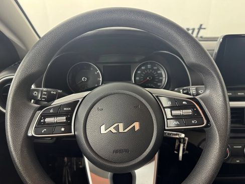 Used 2024 Kia Forte LXS FWD image 12