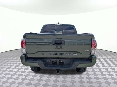 Used 2022 Toyota Tacoma TRD Sport w/ Technology Package AWD/4WD image 4