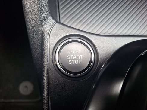Used 2025 Kia K4 LXS image 23