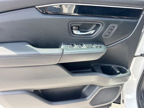 Certified 2024 Honda Pilot Touring image 21