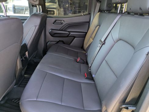 Used 2024 Chevrolet Colorado W/T w/ WT Convenience Package image 10