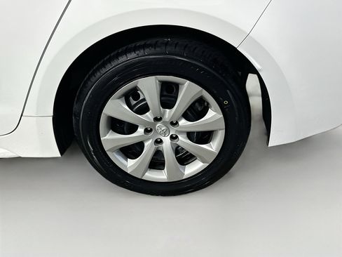 Used 2024 Toyota Corolla LE image 11