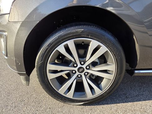 Used 2021 Ford Expedition Platinum image 20