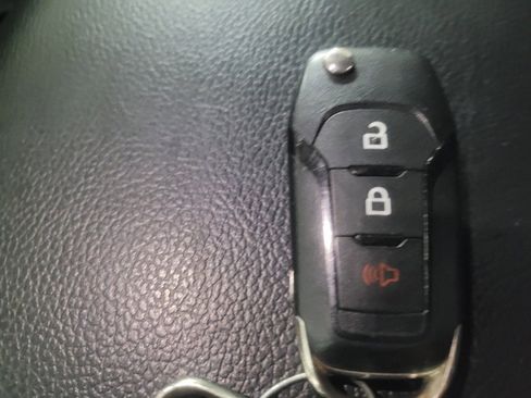 Used 2018 Ford F150 XL w/ Equipment Group 101A Mid AWD/4WD image 32