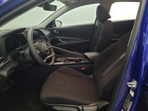 Used 2023 Hyundai Elantra SEL FWD image 17