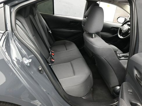 Used 2025 Toyota Corolla LE FWD image 31