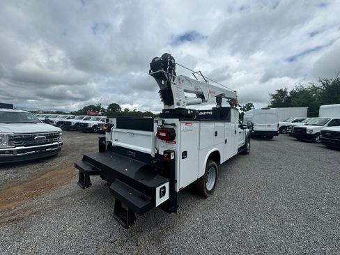 New 2026 Ford F550 4x4 Supercab Super Duty image 5