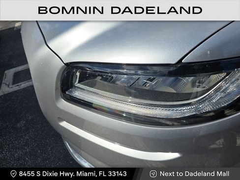 Used 2023 Lincoln Nautilus Standard image 9