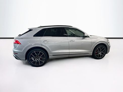 Used 2019 Audi Q8 Prestige w/ Adaptive Chassis Package AWD/4WD image 4