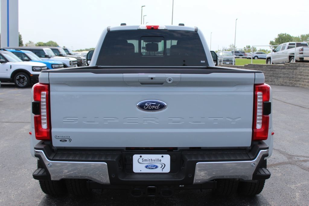 New 2026 Ford F350 Lariat w/ Lariat Ultimate Package AWD/4WD image 4