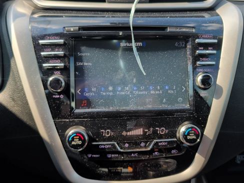 Used 2016 Nissan Murano Platinum w/ Platinum Technology Package FWD image 8