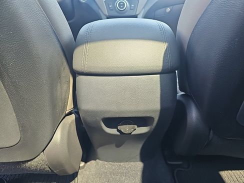 Used 2017 Hyundai Santa Fe Sport w/ 2.4L Tech Package 04 AWD/4WD image 37