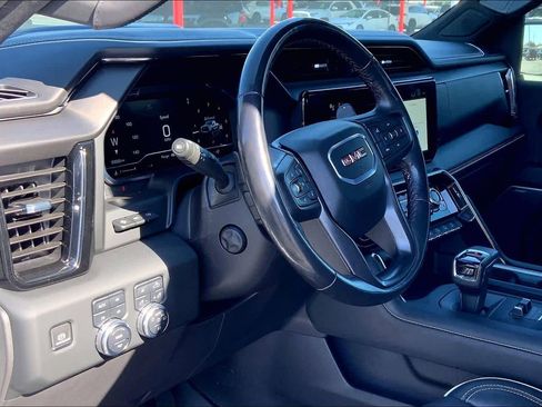 Used 2024 GMC Sierra 1500 AT4X AWD/4WD image 18