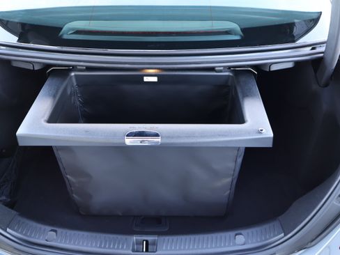 Certified 2020 Mercedes-Benz E 350 Sedan image 22