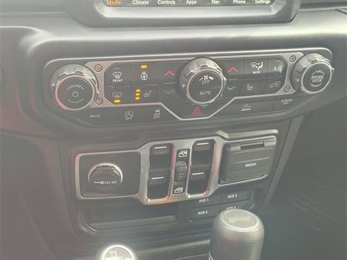 Used 2023 Jeep Wrangler Sport S image 22