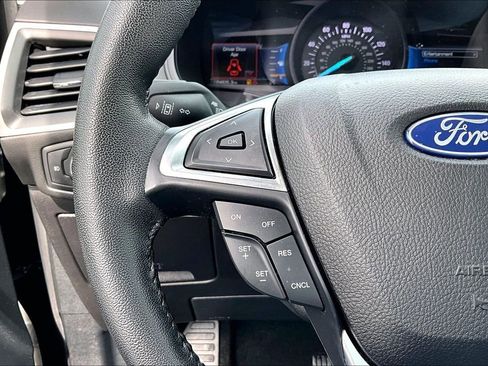 Certified 2022 Ford Edge SEL w/ Convenience Package image 18