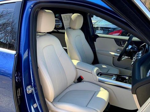 Used 2025 Mercedes-Benz GLA 250 4MATIC image 80