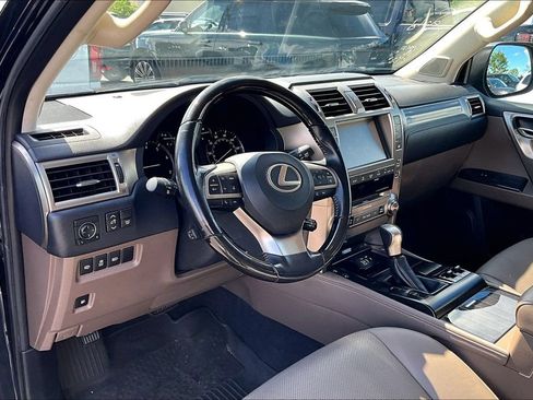 Used 2020 Lexus GX 460 Premium w/ Premium Package AWD/4WD image 5