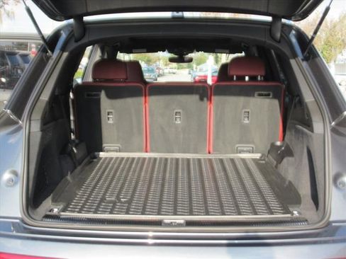 Used 2022 Audi SQ7 Prestige image 30