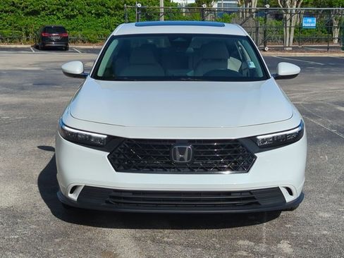 Used 2024 Honda Accord EX image 2