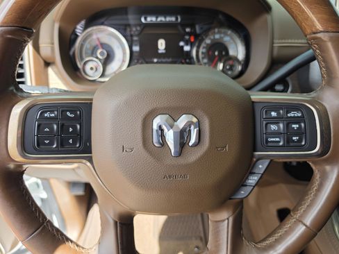 Used 2022 RAM 2500 Limited AWD/4WD image 39