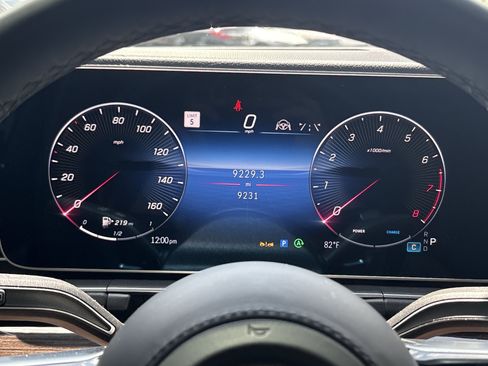 Used 2025 Mercedes-Benz GLS 450 4MATIC image 21