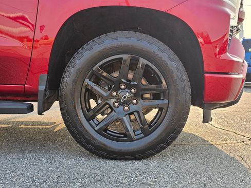 Certified 2024 Chevrolet Silverado 1500 RST w/ Dark Appearance Package AWD/4WD image 16