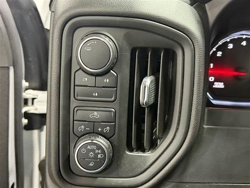 Used 2020 Chevrolet Silverado 2500 Custom w/ Custom Value Package AWD/4WD image 34
