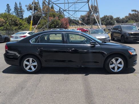 Used 2013 Volkswagen Passat 2.5 SE FWD image 2