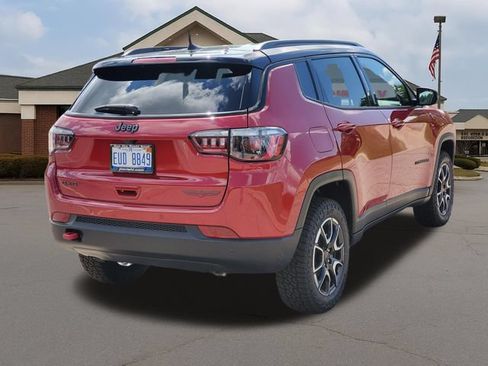 New 2026 Jeep Compass Trailhawk AWD/4WD image 3
