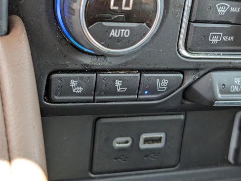 Used 2023 Chevrolet Tahoe High Country AWD/4WD image 30