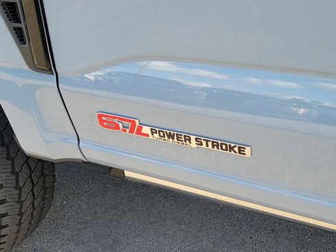 Used 2024 Ford F250 Lariat w/ Lariat Ultimate Package image 30